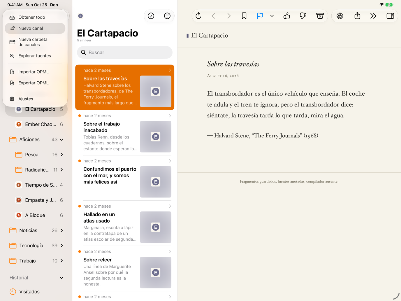Menú Más de la barra de herramientas de la barra lateral abierto, con Obtener todo, Nuevo canal, Nueva carpeta de canales, Explorar fuentes, Importar OPML, Exportar OPML y Ajustes.
