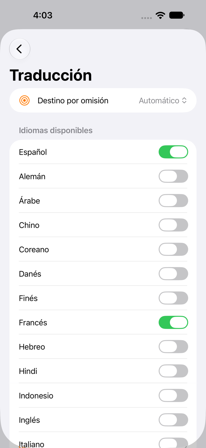 Pantalla de ajustes de Traducción con español y francés activados.